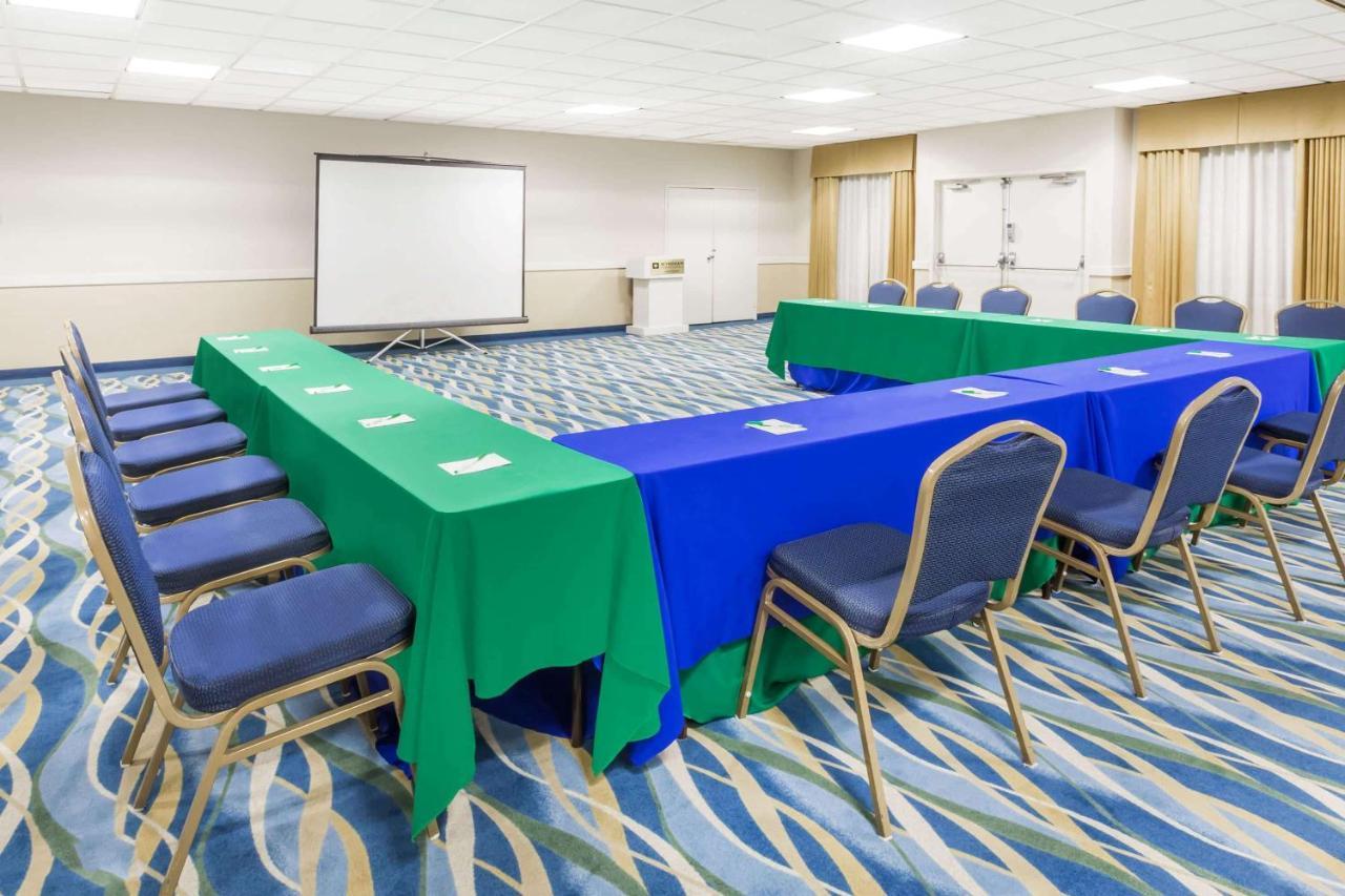 Wyndham Garden Hotel